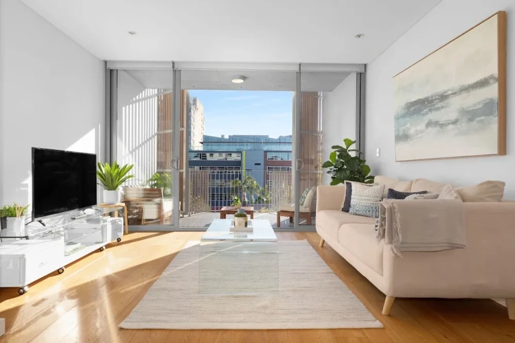 1 Bedroom Apartment with balcony
