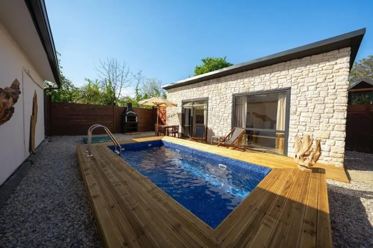 Bungalow