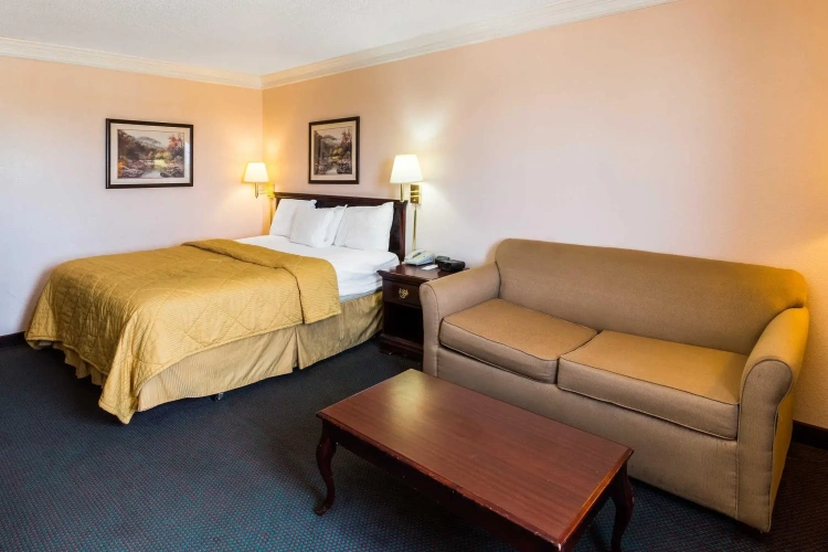 Standard Double Basement room