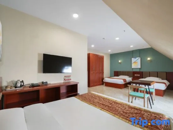 Triple Family Suite