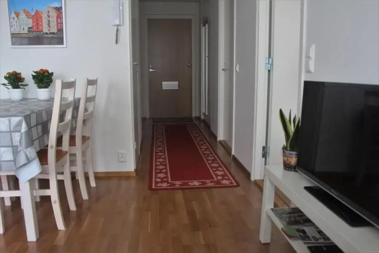 2 Bedrooms Apartment