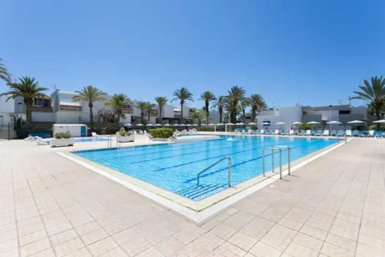 Primavera Apartments