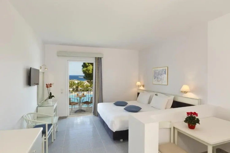 Family Apartment with sea view