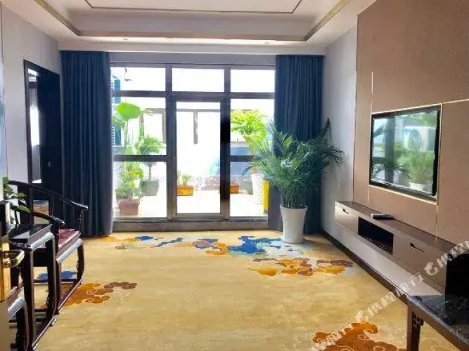 Executive Suite