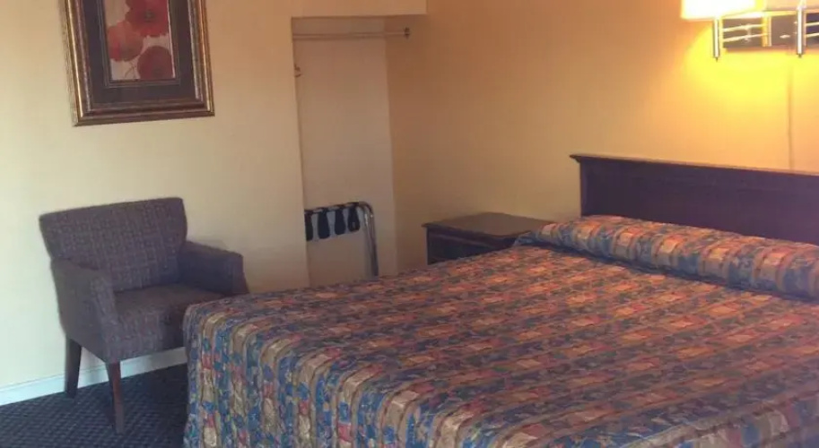 Budget Host Inn