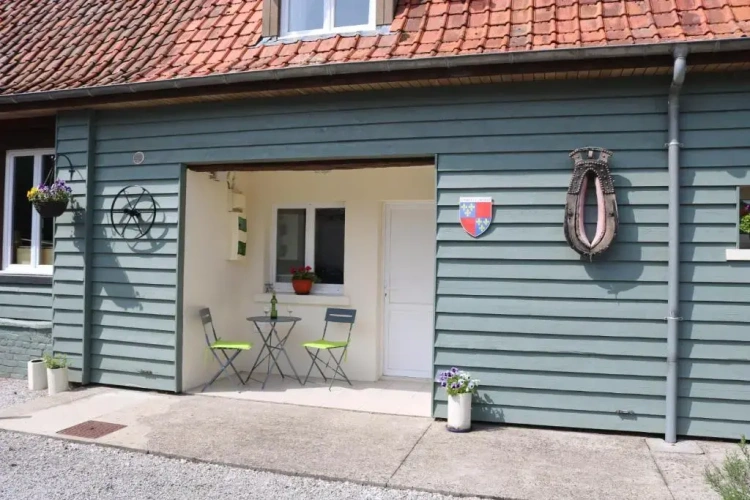 2 Bedrooms Cottage