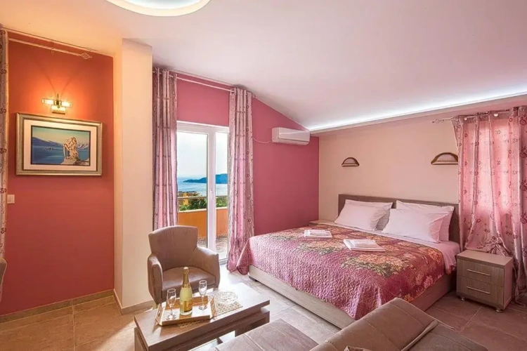 Deluxe Double room with balcony and with view