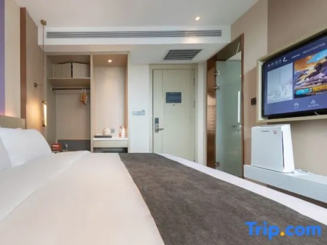 Standard Double room with river view