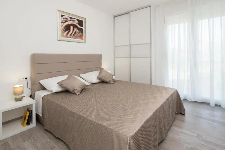 Apartments Alba 1