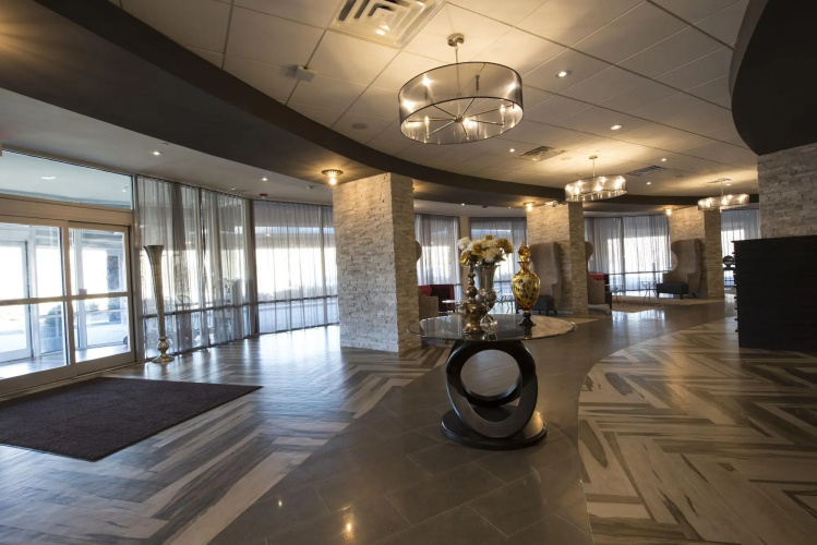 Crowne Plaza Saddle Brook photo 18