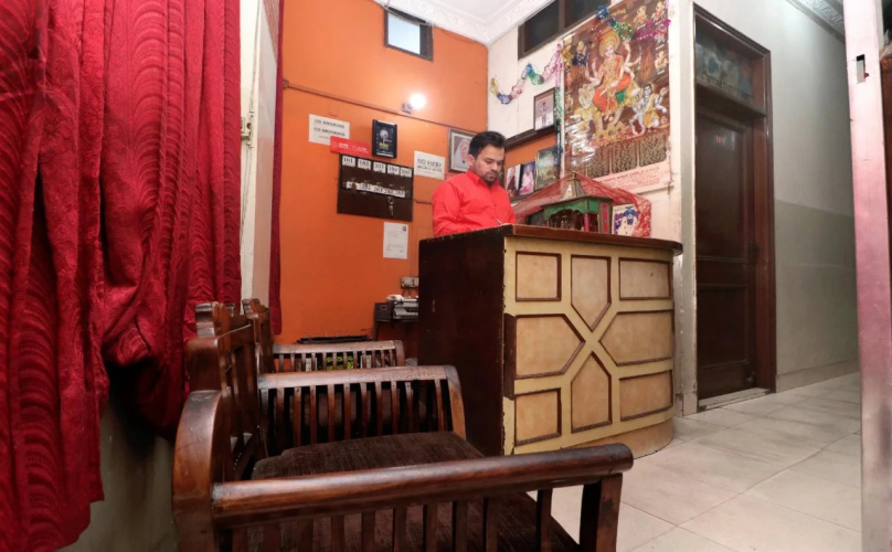 Suri Guest House By OYO Rooms