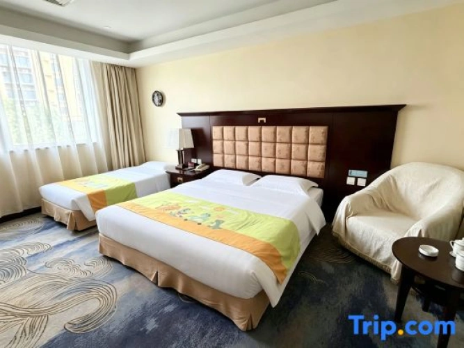 Deluxe Family Suite