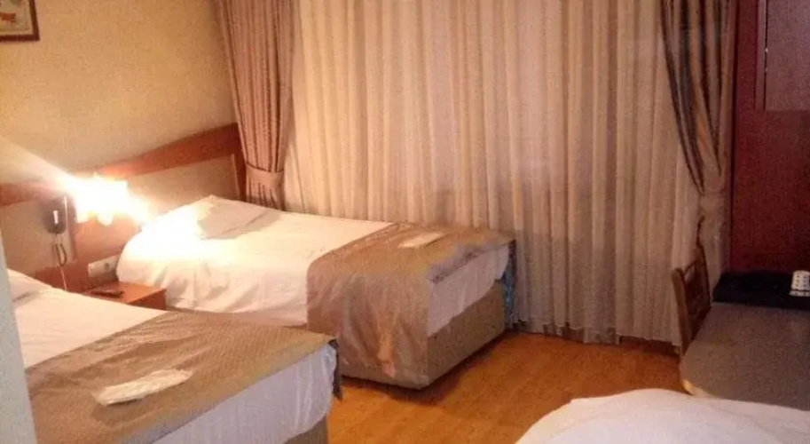Martin City Hotel