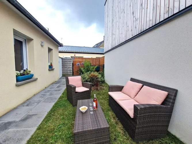Single-storey House With Outdoor Space