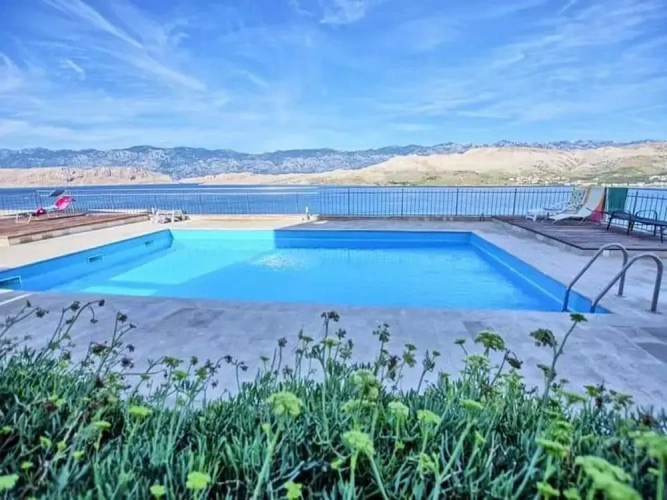 1 Bedroom Apartment with balcony