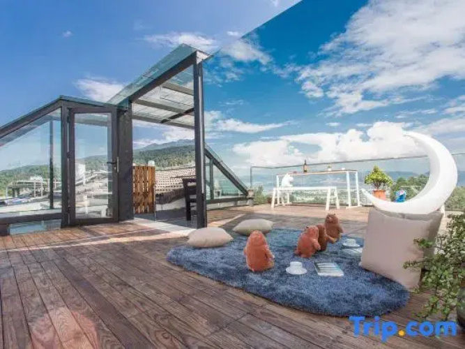 Yoyo Landscape View Mansion Villa