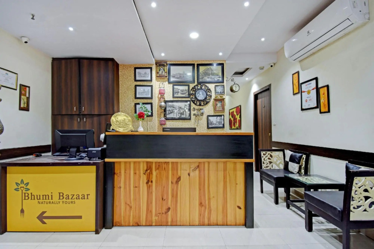 Fabhotel Motisarai