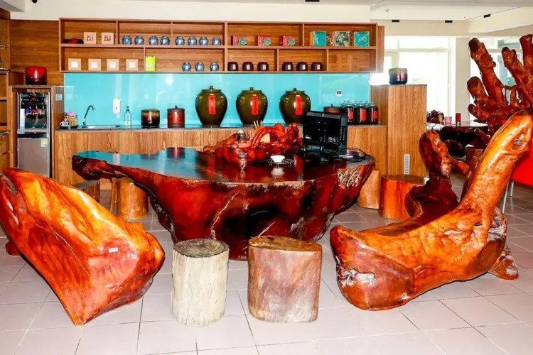 Chuanfu Shimen Hotel