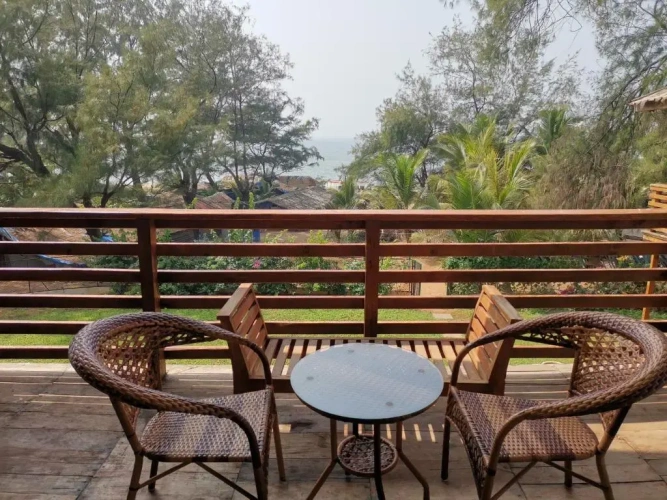 Cottage with sea view