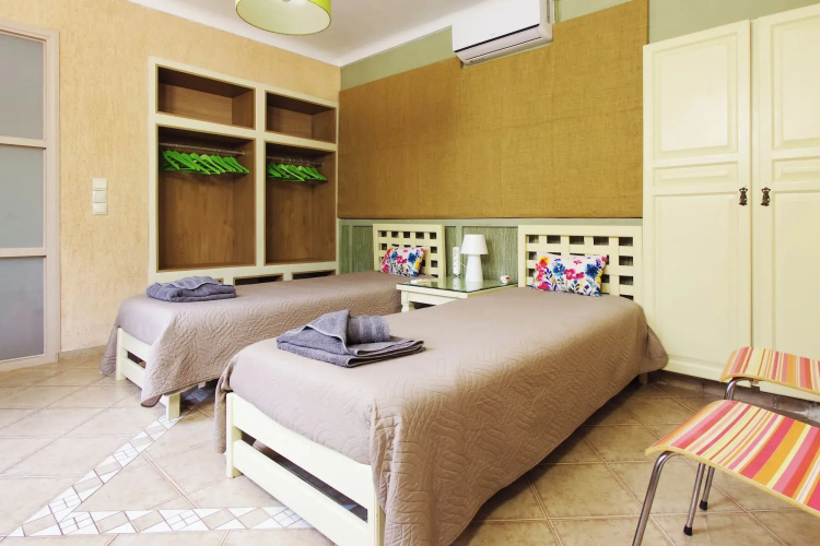 Elea apartments