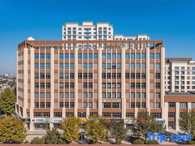 Cedar Boutique Hotel