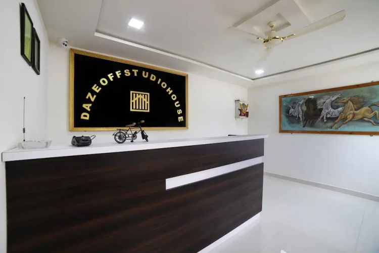 OYO 46244 Daze Off Studio House