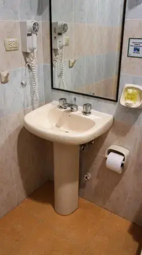 Urdesa Suites Hotel