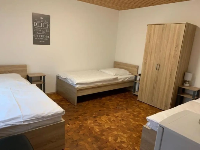 Standard Triple room