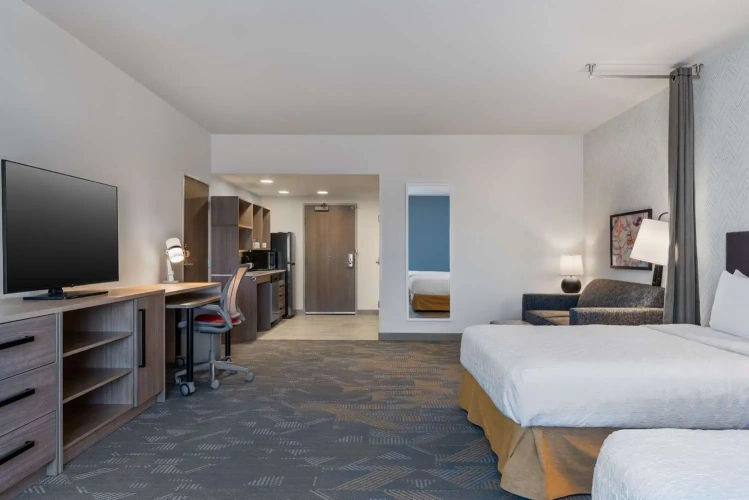 Quadruple Suite