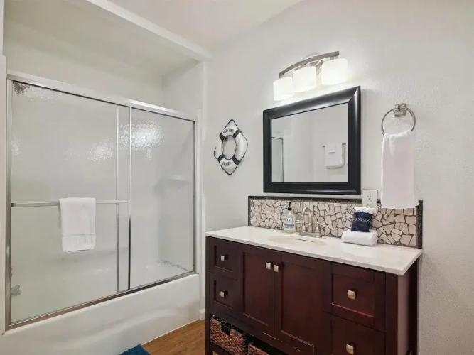 3 Bedrooms Cottage