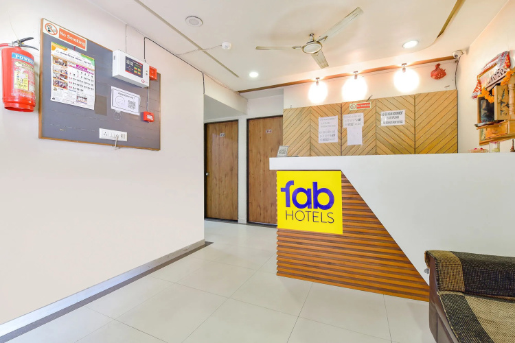 Fabhotel Crystal
