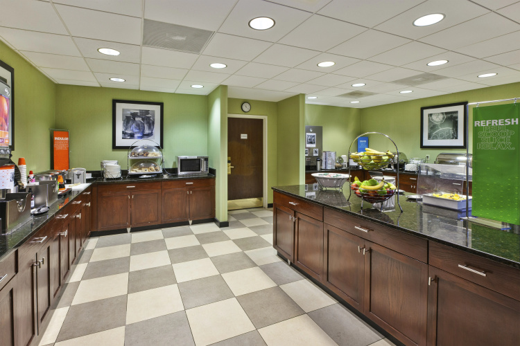 Hampton Inn & Suites Providence/Warwick-Airport photo 26