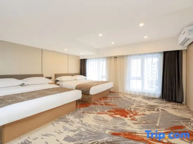 Standard Quadruple Duplex room