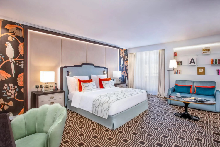 Hotel Bristol