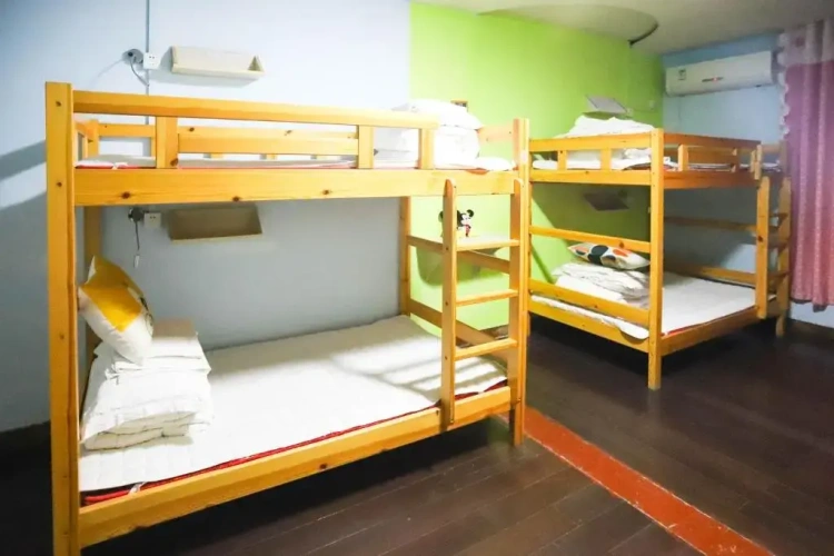 Bed in Dorm with balcony and with view