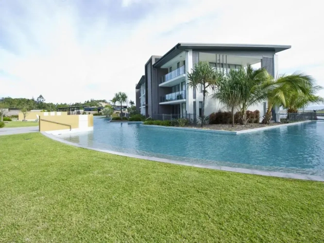 2 Bedrooms Apartment