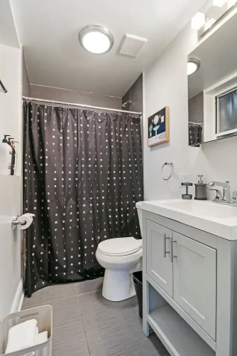 Delightful 1BR - Ashland BW
