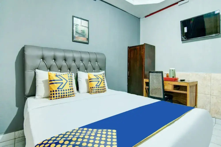 OYO 2690 Hotel Tampan