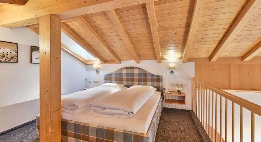 Hotel Garni Sursilva