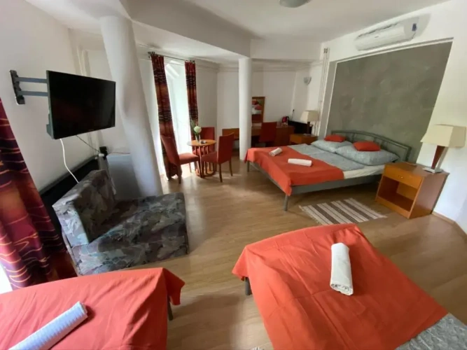Standard Quadruple room