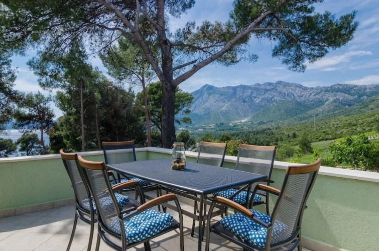 2 Bedrooms Apartment with balcony
