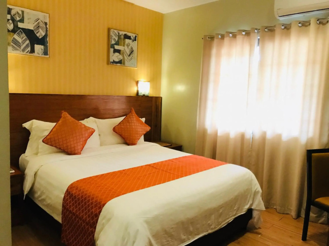 Coron Soleil Express Hotel