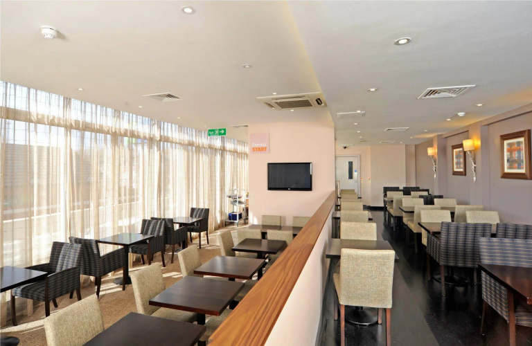 Holiday Inn Express Crewe photo 17