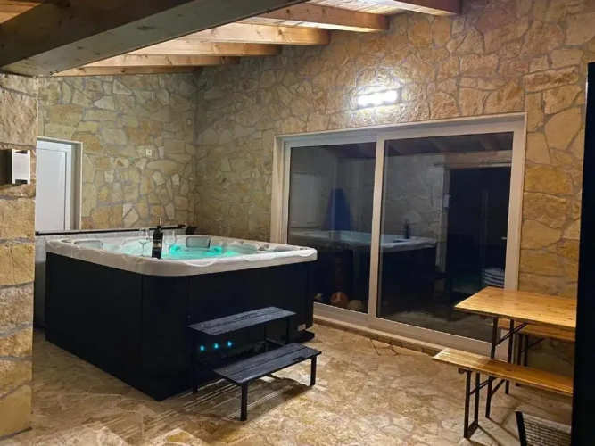 3 Bedrooms Villa