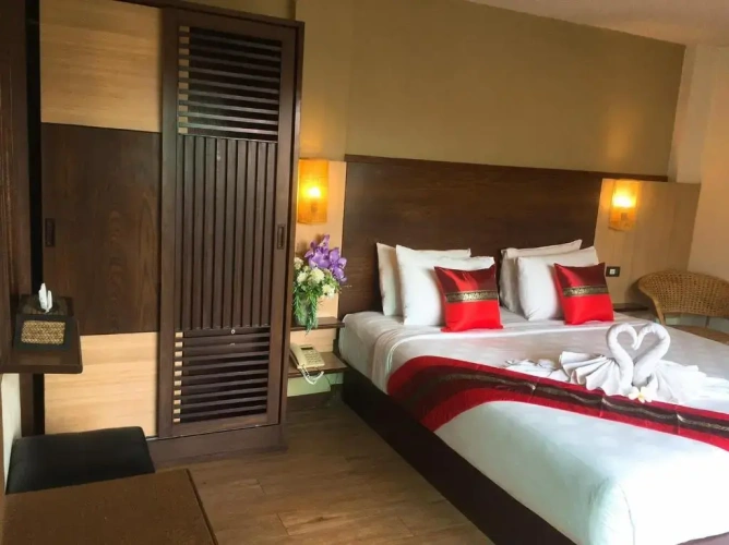 Superior room with balcony and with pool view