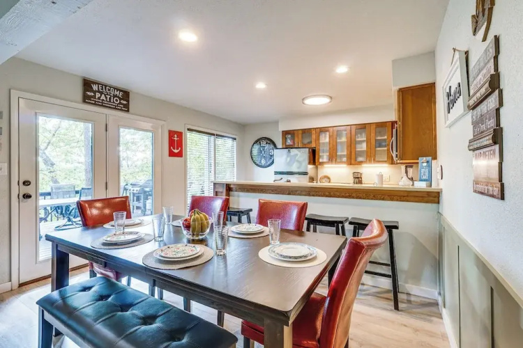 Osage Beach Home: Deck, Pool Access