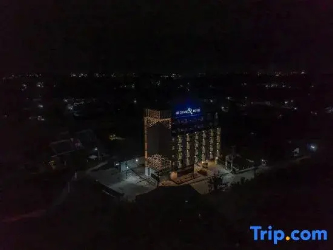 SR Grand Hotel