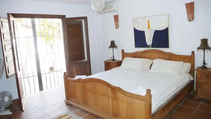 Casa Blanca (2 bed)