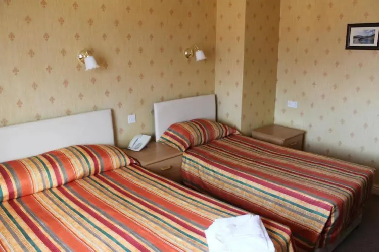 New Loretta Hotel