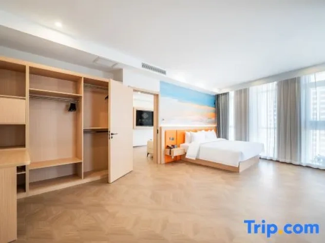Deluxe Family Suite